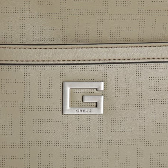 New GUESS Saddlebag HMHIDEP2358 Taupe - Picture 6 of 14